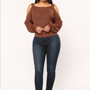 BRAND NEW FASHION NOVA SWEATER